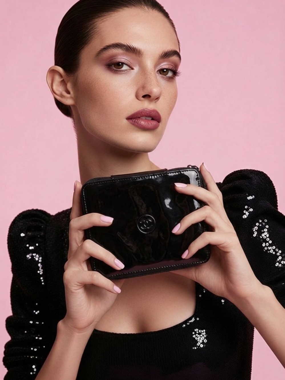 CHANEL | Ultra Correction Lift Cosmetic Case Black